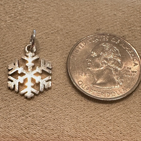 James Avery Silver Snow Crystal Charm - Picture 4 of 4